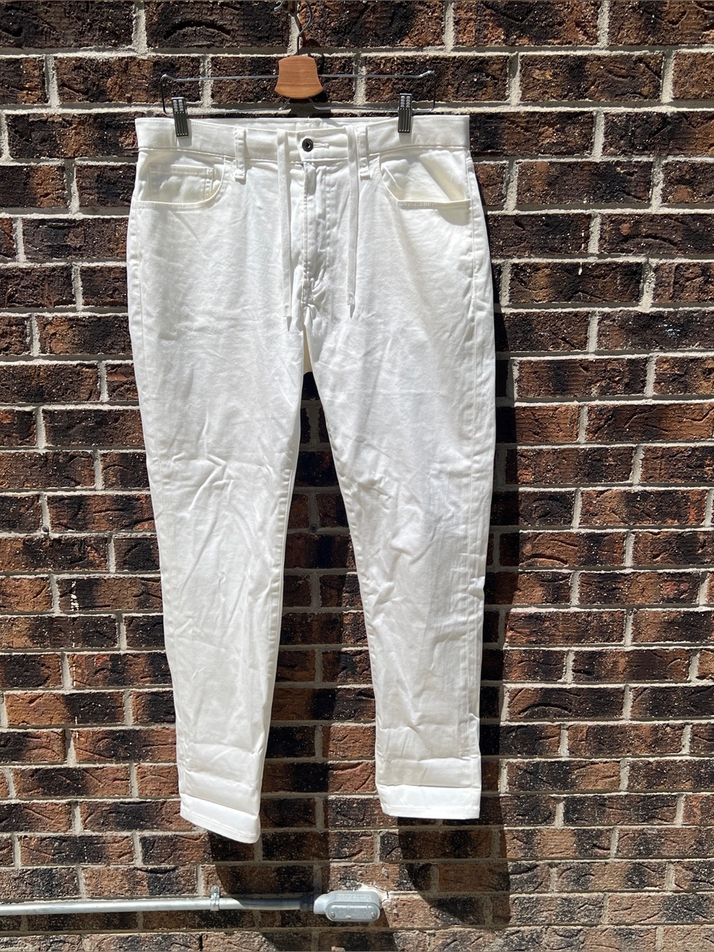 Uniqlo White Denim Button-Fly Jeans - Size 33-36
